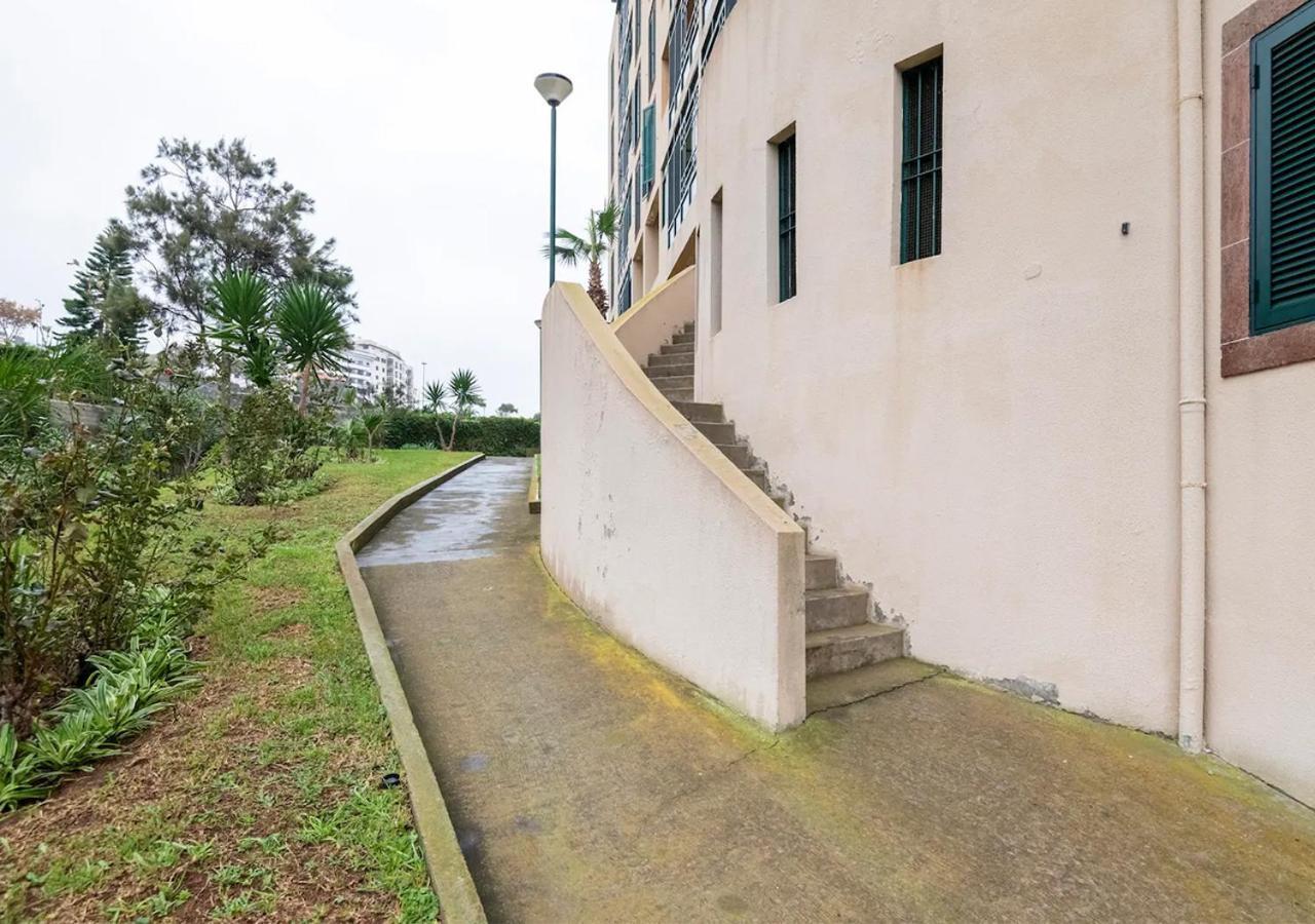 Lovely 1-Bedroom Apartment With Parking Ocean View Funchal  Extérieur photo